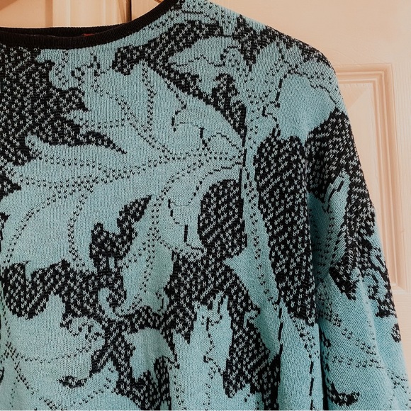 Vintage Alain Manoukian Italian blue knit pullover sweater - Picture 3 of 7